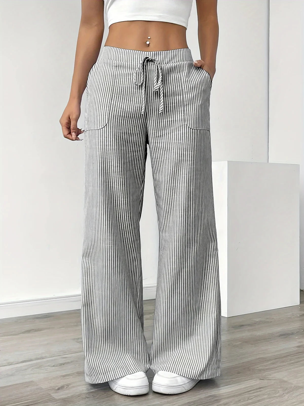 Lyra - Wide-Leg Drawstring Pants