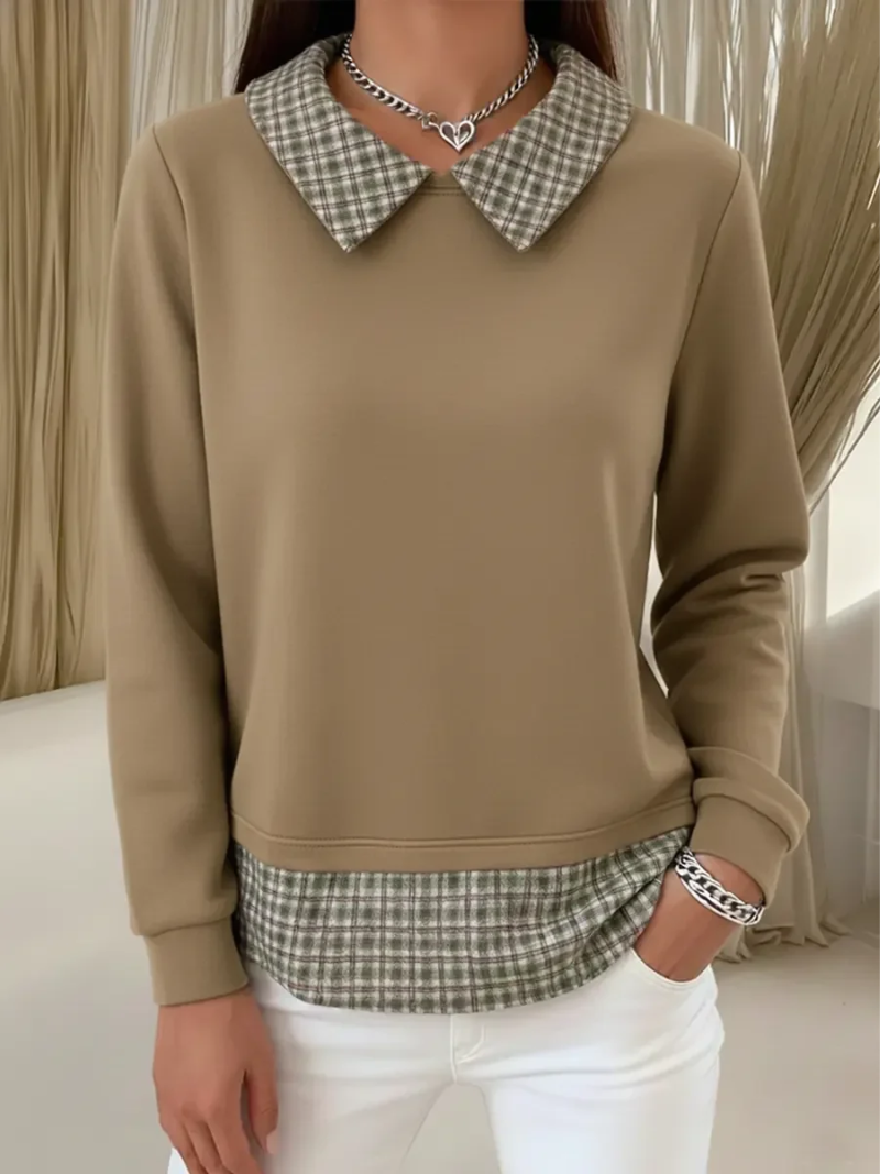 Maura – Trui met geruit kraagdetail