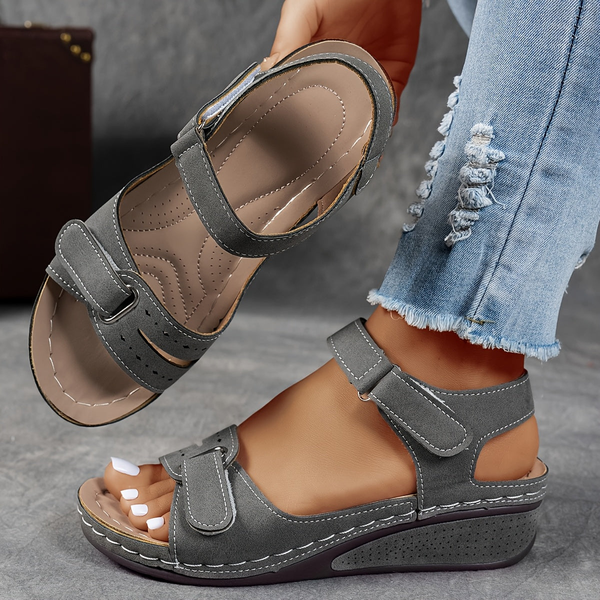 POPPY - BREATHABLE SANDALS WITH COMFORTABLE ANKLE STRAP