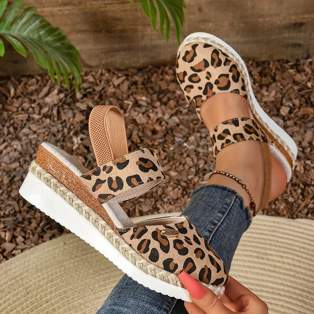 LILALH - BREATHABLE ELASTIC CLOSURE THICK SOLE SANDALS