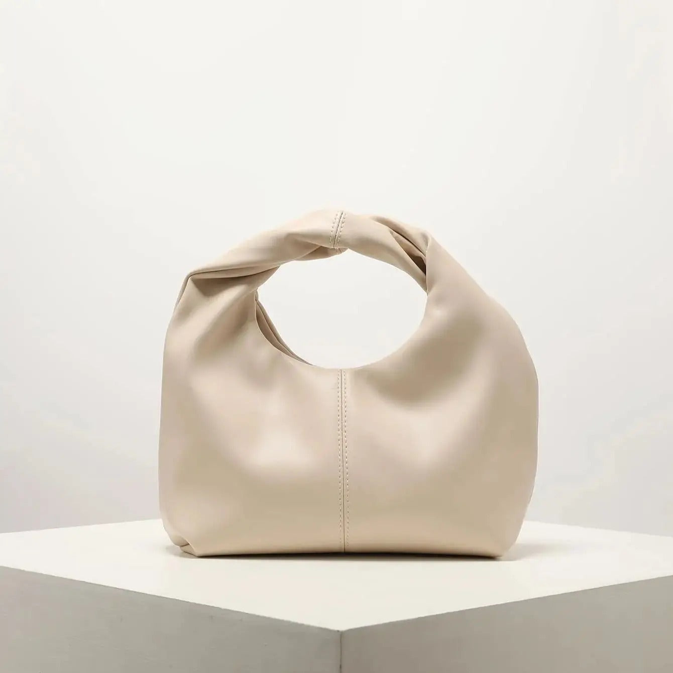 STYLISH TWIST SQUARE BAG