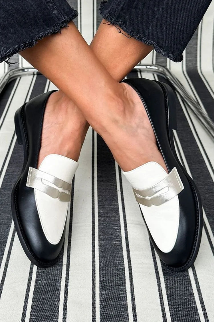 Monochrome Klassieke Loafers