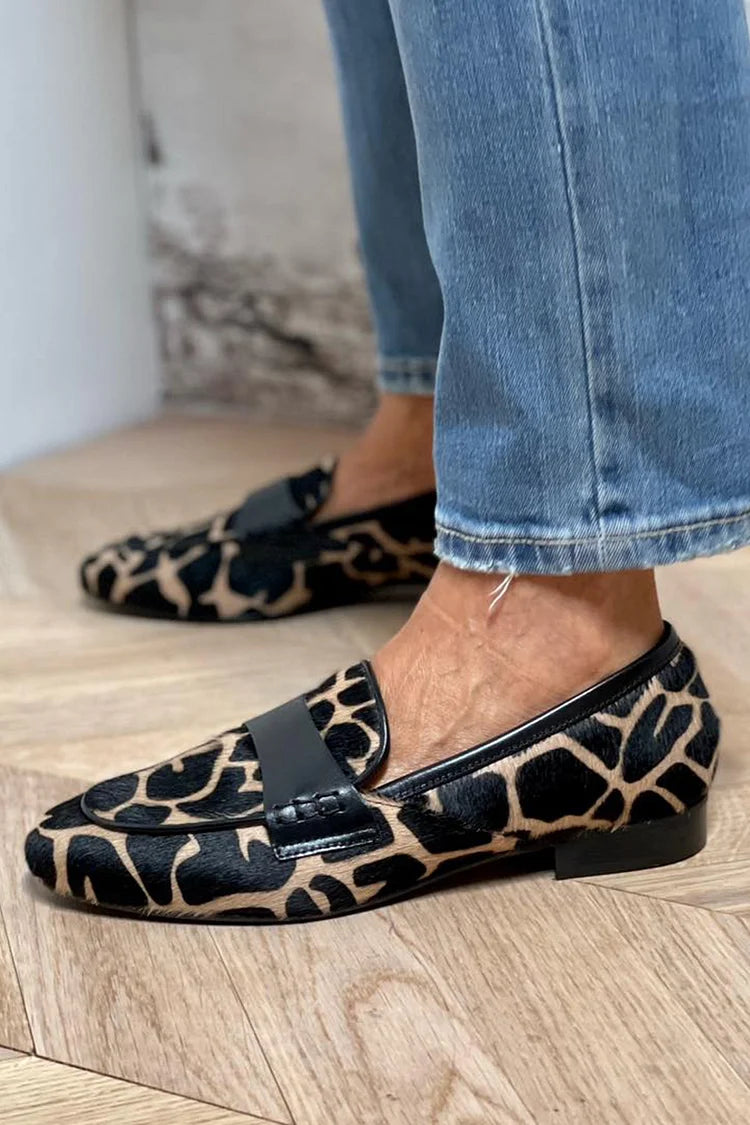 Loafer met Dierenprint en Elegant Detail