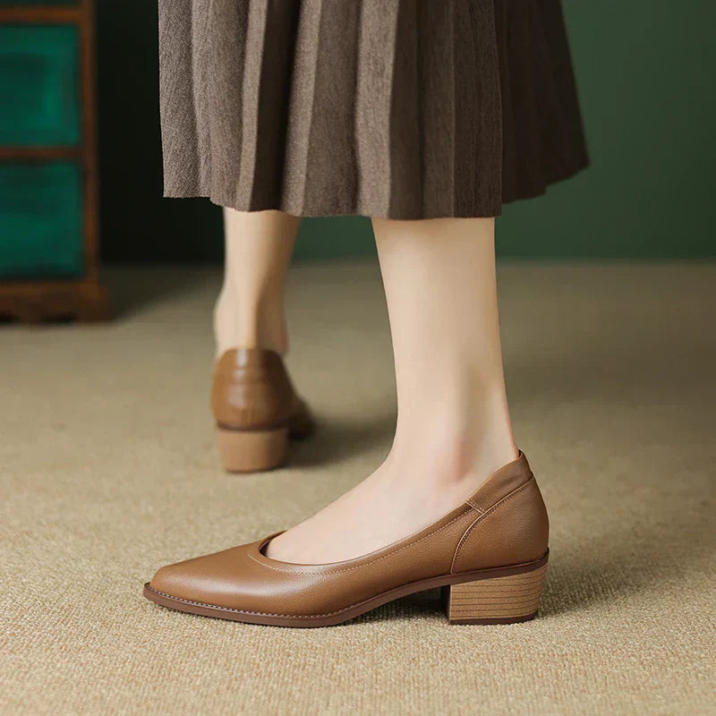 Nova - Schoenen met Middelhoge Hak