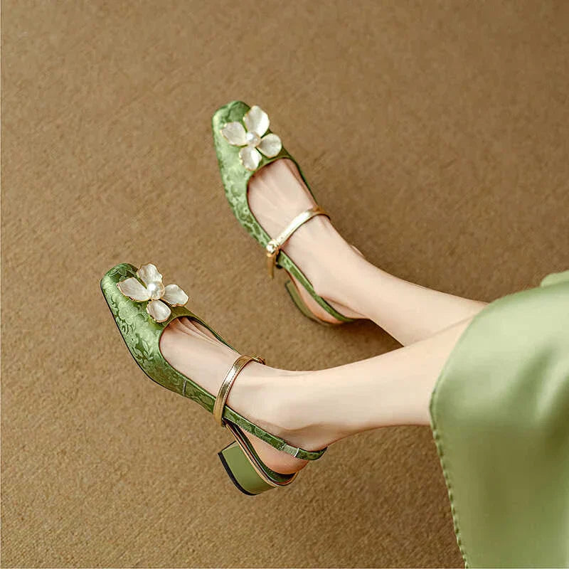 Eloise - Elegante Damesschoen met Bloemdetail