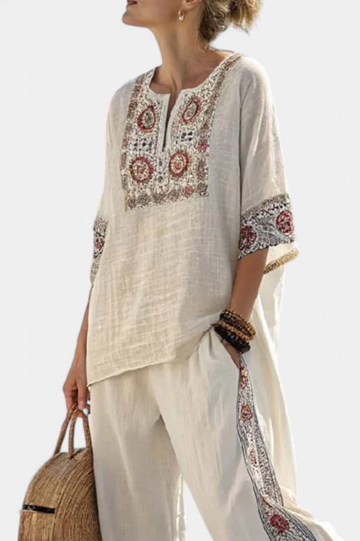 Maud - Verfijnde Geborduurde Blouse & Wijde Broek